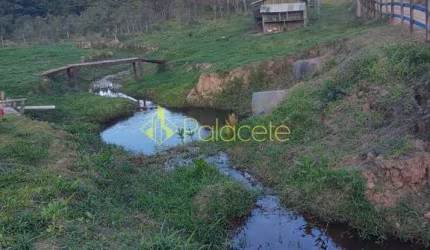 Chácara à venda 2 Quartos, 7 Vagas, 10M², Centro, Tremembé - SP