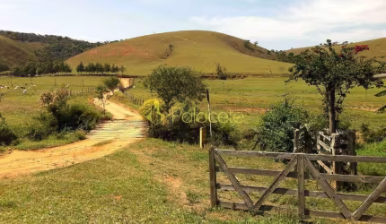 Chácara à venda 2555.55M², Bairro dos Macacos, Silveiras - SP