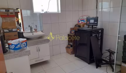 Comercial à venda 4 Quartos, 2 Suites, 2 Vagas, 233.42M², Jardim Santa Luzia, Pindamonhangaba - SP