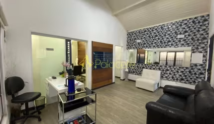 Comercial à venda 8 Quartos, 2 Vagas, 300M², Jardim Maria Augusta, Taubaté - SP