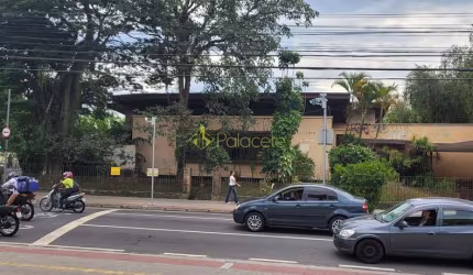 Comercial para Locação 3 Quartos, 1 Suite, 4 Vagas, 1200M², Centro, Taubaté - SP