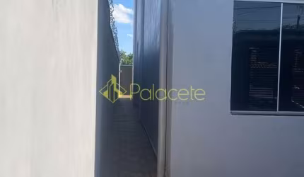 Casa à venda 3 dorm sendo uma suíte com sacada ,  4 Vagas de garagem sendo duas cobertas, 250M², Co