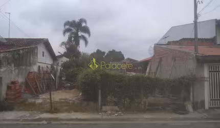 Casa de  2 Quartos, 1 Vaga, 250M², Conjunto Residencial Araretama, Pindamonhangaba - SP