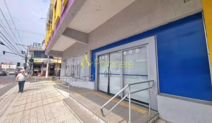 Ponto Comercial de Esquina com 360m², Grande Visibilidade, 3 Banheiros, Cozinha e Estacionamento Pr