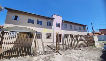 Apartamento à venda na avenida do Mombaça, Pindamonhangaba, SP