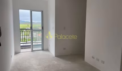 Apartamento à venda dois dormitórios com sacada e vista para a Serra, Feital, Pindamonhangaba, SP