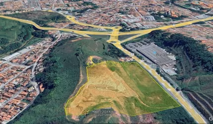 Terreno de 35.710,56 m² em Frente ao Spani Atacado em Guaratinguetá, Ideal para Empreendimentos de