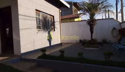 Casa à venda 3 Quartos, 1 Suite, 2 Vagas, 250M², Aterrado, Tremembé - SP