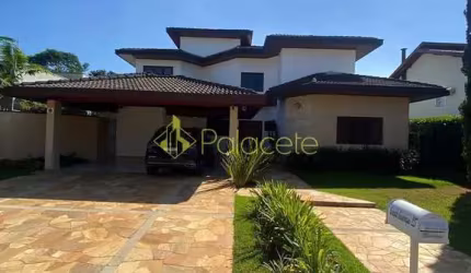 Casa para Locação 4 Quartos, 2 Suites, 2 Vagas, 700M², Condomínio Colonial Village, Pindamonhangaba