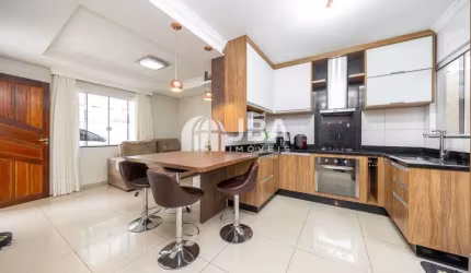 Triplex com 2 vagas e ático