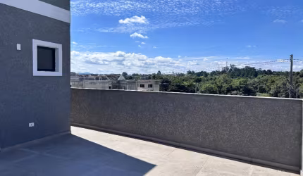 Amplo espaço de terreno - sobrado de esquina