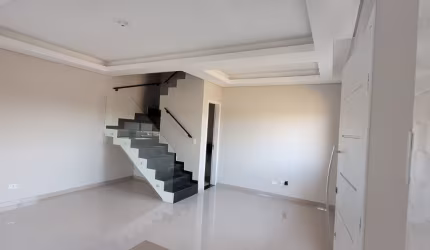 Sobrado com 3 quartos e suíte