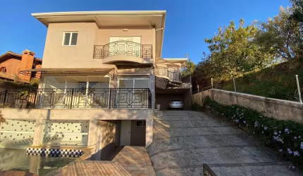 Casa Duplex no Residencial Colinas Ermitage