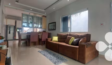 Excelente Casa Tipo Sobrado 3 dormitórios com suíte - São Vicente