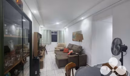 APARTAMENTO 02 DORMITORIOS CORAÇÃO GONZAGA MEIA QUADRA DA PRAIA