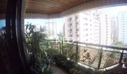 Apartamento Exclusivo – 1 por Andar, a 2 Quadras da Praia!