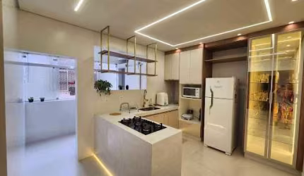 Apartamento com 2 dormitórios à venda, 83 m² por R$ 680.000,00 - P. Praia - Santos/SP
