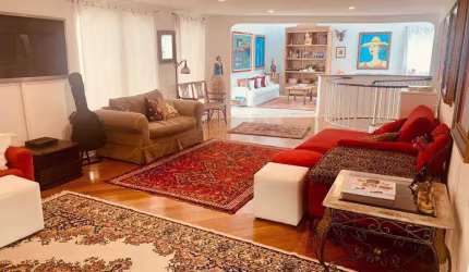 Linda Cobertura na Vila N. Conceição, 357m2,3dor,4vgs.