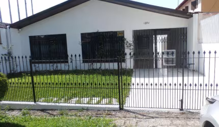 Residência com 3 quartos  para alugar, 94.50 m2 por R$2800.00  - Jardim Social - Curitiba/PR