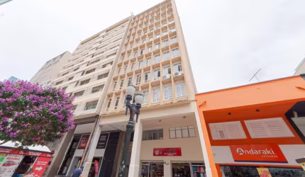 Conjunto Comercial à venda, 27.00 m2 por R$85900.00  - Centro - Curitiba/PR