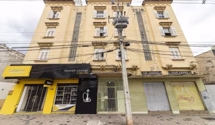 Apartamento com 3 quartos  para alugar, 100.00 m2 por R$1850.00  - Reboucas - Curitiba/PR