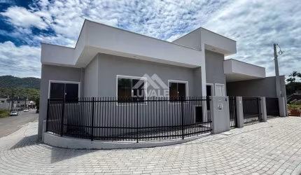 Geminado de Esquina | Jaraguá 99 | 3 quartos (1 suíte) | 90m²