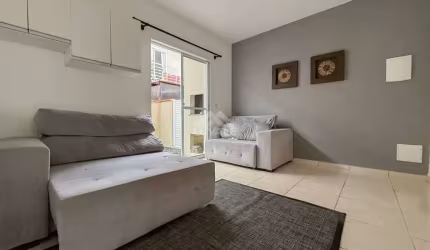 Apto Térreo | Nereu Ramos | 2 quartos | 48m²