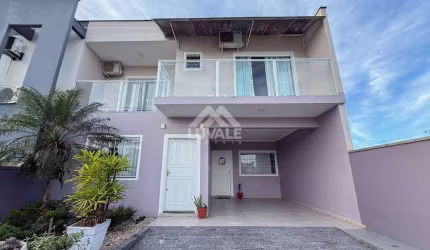Geminado Duplex | Três Rios do Sul | 3 quartos (1 suíte) | 148m²