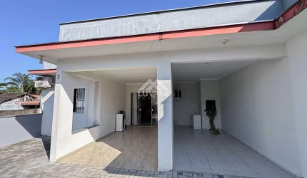 Geminado Semimobiliado | Amizade | 2 quartos (1 suíte) | 84m²