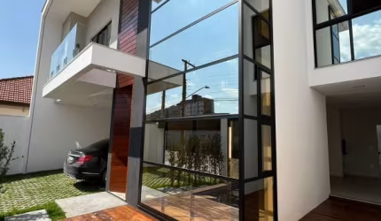 CASA SOBRADO C/ PISCINA 3 SUITES AMÉRICA JOINVILLE - SC