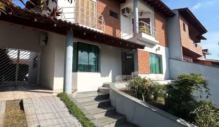 Belo sobrado 267 metros no Parque dos Passaros