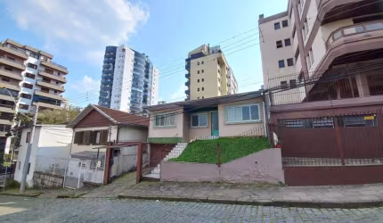 Casa para venda  no Bairro Madureira em Caxias do Sul