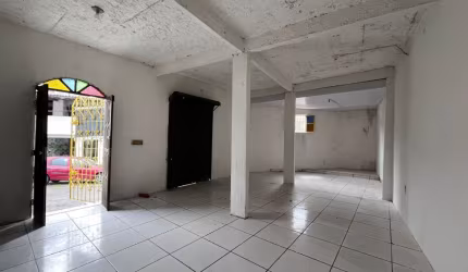 Ponto comercial/casa à venda em Castelo Branco