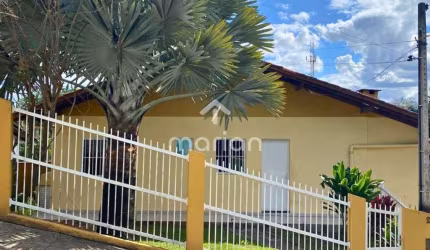 Sobrado com 2 quartos, Água Verde - Blumenau