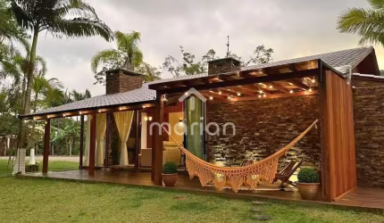 Casa com 3 quartos, Santa Lídia - Penha
