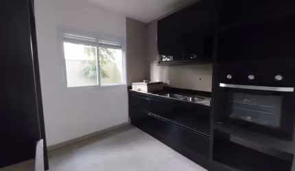 Casa no residencial Cântaro da Serra, com 2 dormitórios sendo 2 suítes, 2 vagas - Tucuruvi