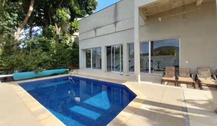 Casa no residencial Cântaro da Serra, com 2 dormitórios sendo 2 suítes, 2 vagas - Tucuruvi