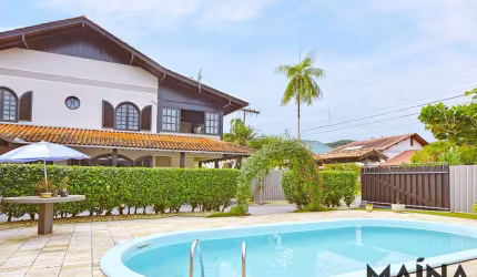 Casa em condomínio fechado com 7 quartos à venda no Vorstadt, Blumenau , 509 m2 por R$ 2.800.000
