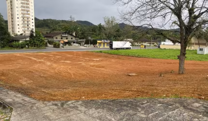 Terreno comercial à venda no Itoupava Central, Blumenau  por R$ 5.500.000