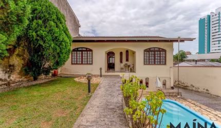 Casa com 3 quartos à venda na Escola Agrícola, Blumenau , 200 m2 por R$ 690.000