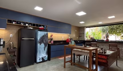 Casa em condomínio fechado com 3 quartos à venda na Rua do Comércio, 2, Jardim Vitória, Goiânia, 254 m2 por R$ 880.000