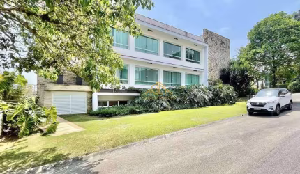 Casa com 6 quartos à venda, 1 m² por R$ 3.750.000 - Granja Viana - Carapicuíba/SP