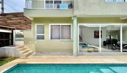 Casa com 4 quartos sendo 2 suítes à venda, 386 m² por R$ 1.650.000 - Pousada dos Bandeirantes - Granja Viana - Carapicuíba/SP