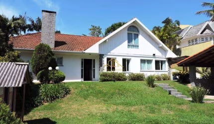 Casa com 3 quartos à venda, 400 m² por R$ 1.780.000 - Residencial Euroville - Carapicuíba/SP