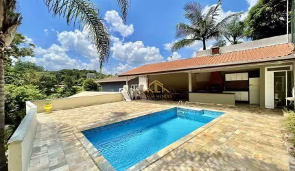 Casa com 3 quartos à venda, 215 m² por R$ 1.200.000 - Granja Carneiro Viana - Cotia/SP
