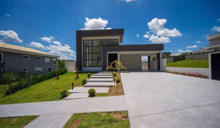 Casa térrea com 4 quartos à venda, 270 m² por R$ 2.300.000 - Jardim do Golf I - Jandira/SP