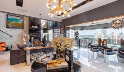 Cobertura Duplex de Luxo no Campo Belo com Piscina Privativa e Acabamentos Exclusivos!
