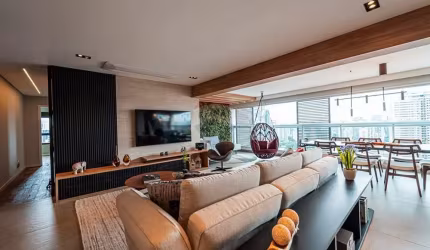 Apartamento com 179m² impecável e novo, totalmente reformado !