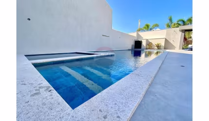 Casa alto padrão, 4 suítes, 420m² por R$5.500.000,00- Blue Houses- Barra da Tijuca.