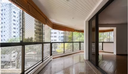Apartamento tipo para venda, 323m²